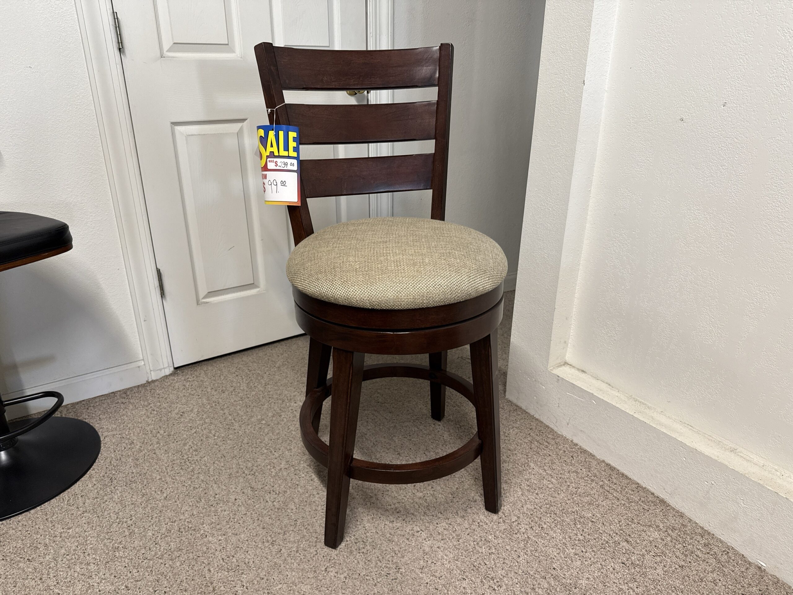 e392d9b2-4ef6-415a-b275-36909e72ebde-5599-0000012a2878c0da_file Swivel Bar Stool - Image 1