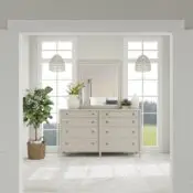 Laguna Mirror